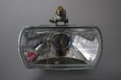 Фара пр-тум (бесцв) прожектор (спец авт) (24В-70Н1) (прямоуг,болт) АО ОСВАР 2012.3711